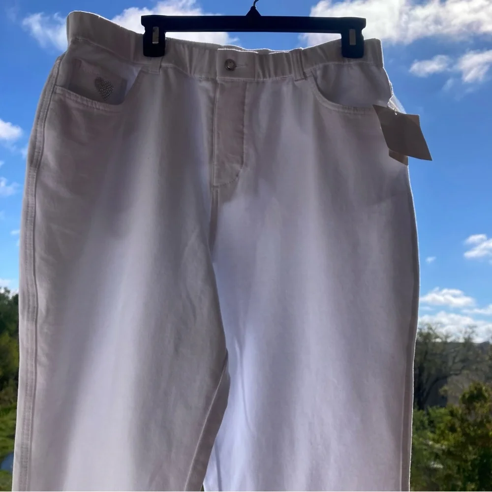 Quacker Factory DreamJeannes White Pull-On Pants | NWT | Size L